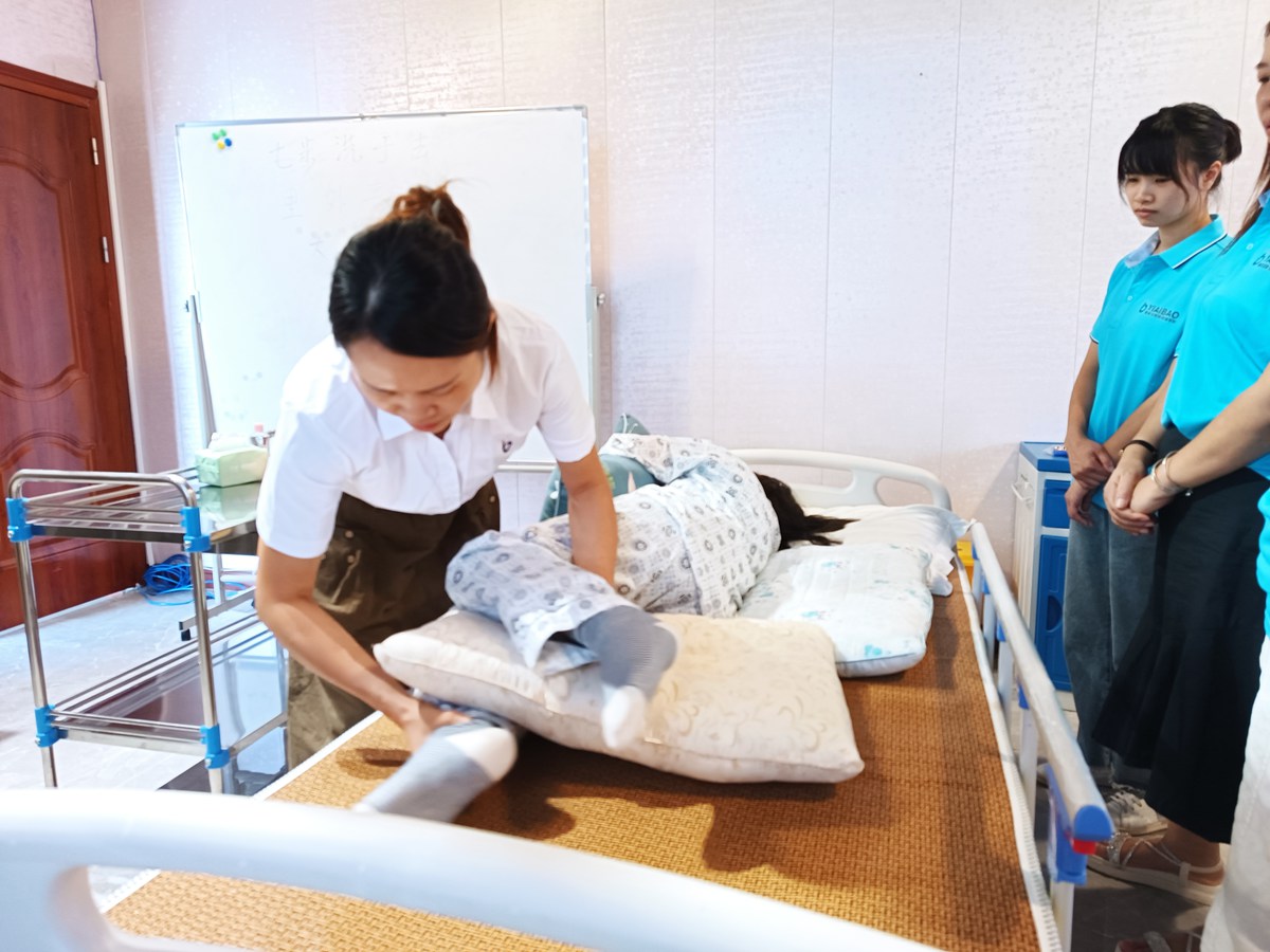 广东省佛山南海养老护理正规培训公司选择技巧大揭秘